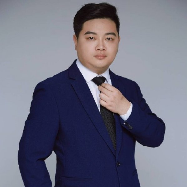 黄亚飞律师